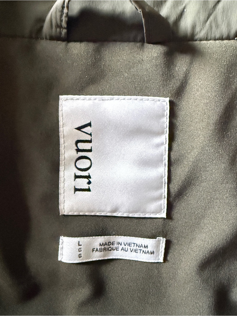 Vuori Women’s Canyon Insulated Jacket in Olive. Size L - Picture 5 of 8